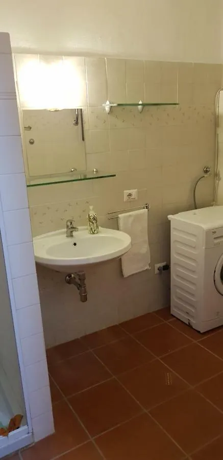 Apartamento Monolocale Indipendente Con Giardino Nuoro