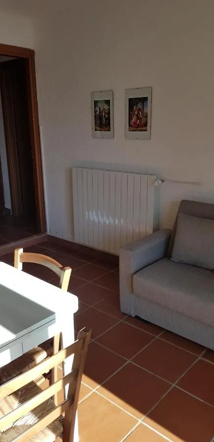Apartamento Monolocale Indipendente Con Giardino Nuoro  Italia