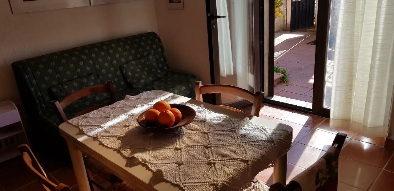 Apartamento Monolocale Indipendente Con Giardino Nuoro   Nuoro (Sardinia)